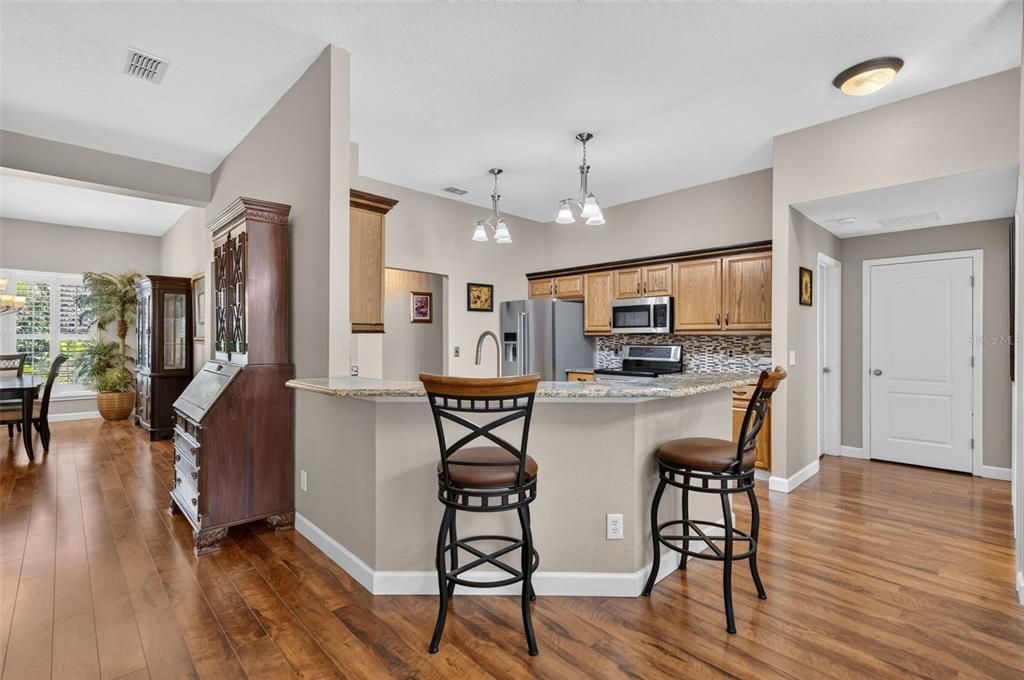 For Sale: $515,000 (4 beds, 3 baths, 2545 Square Feet)