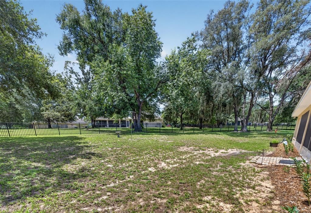 For Sale: $515,000 (4 beds, 3 baths, 2545 Square Feet)