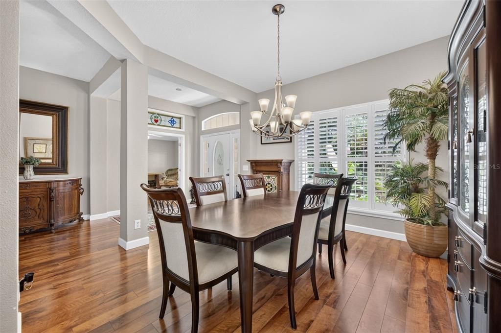 For Sale: $515,000 (4 beds, 3 baths, 2545 Square Feet)