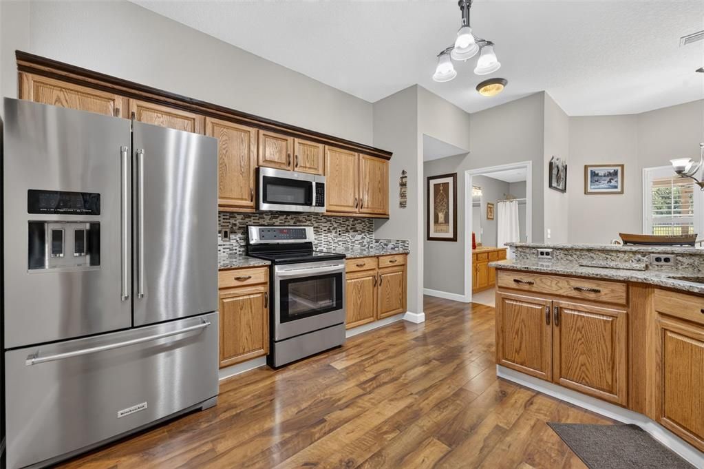 For Sale: $515,000 (4 beds, 3 baths, 2545 Square Feet)
