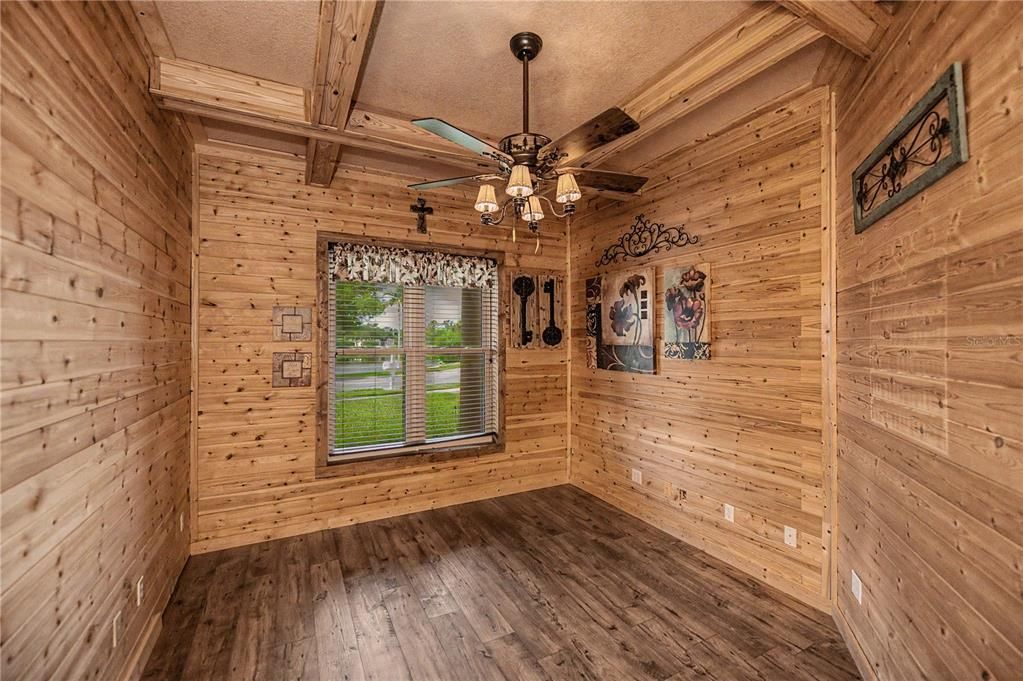 На продажу: $749,900 (4 спален, 3 ванн, 2696 Квадратных фут)