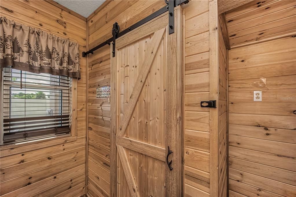 На продажу: $749,900 (4 спален, 3 ванн, 2696 Квадратных фут)