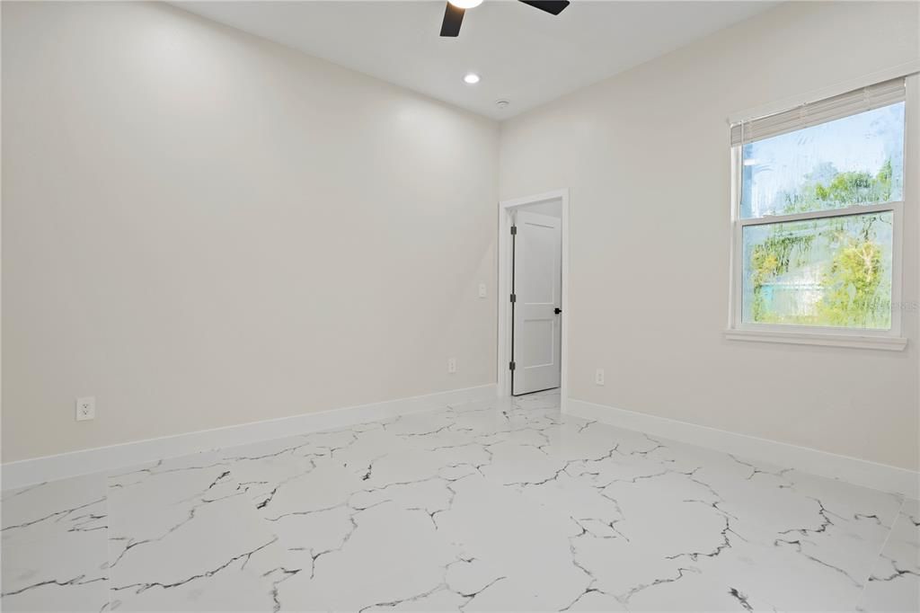 На продажу: $584,999 (4 спален, 3 ванн, 2450 Квадратных фут)