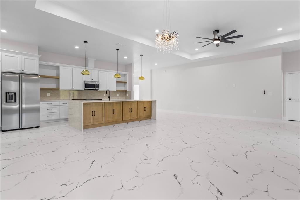 На продажу: $584,999 (4 спален, 3 ванн, 2450 Квадратных фут)