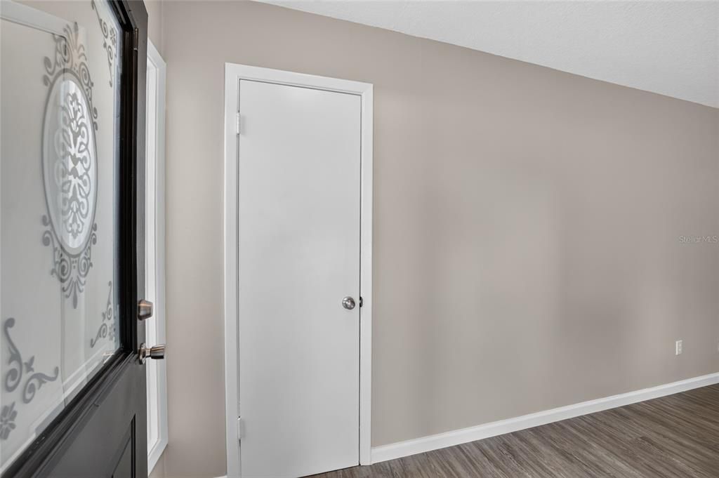 For Sale: $274,900 (3 beds, 2 baths, 1608 Square Feet)