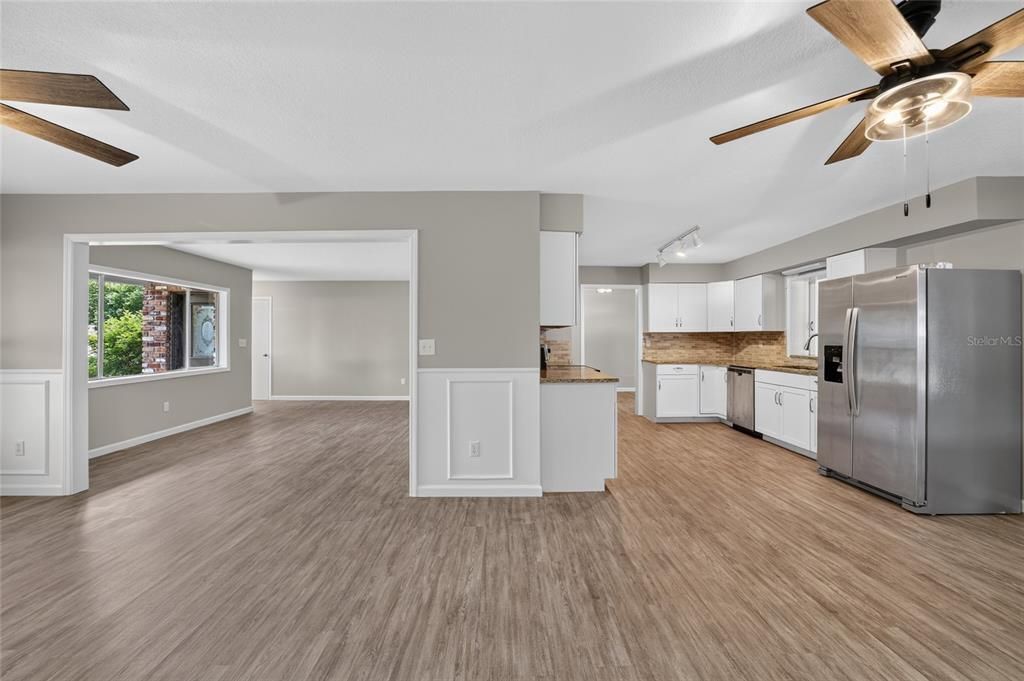For Sale: $274,900 (3 beds, 2 baths, 1608 Square Feet)