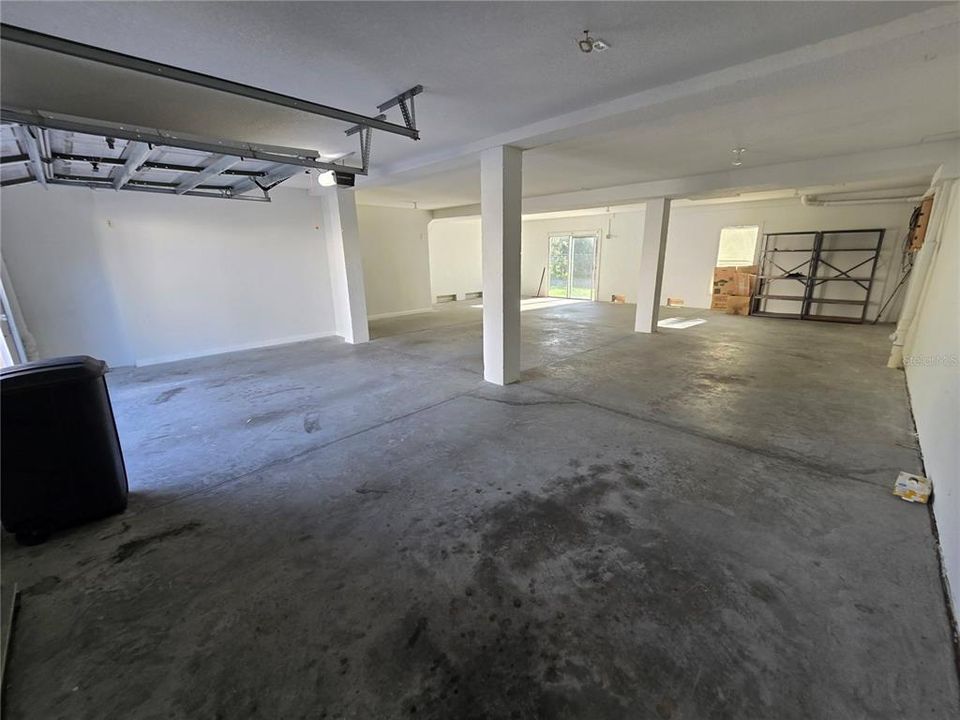 En Venta: $220,000 (3 camas, 2 baños, 1360 Pies cuadrados)
