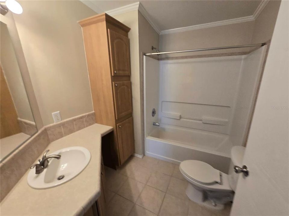 En Venta: $220,000 (3 camas, 2 baños, 1360 Pies cuadrados)