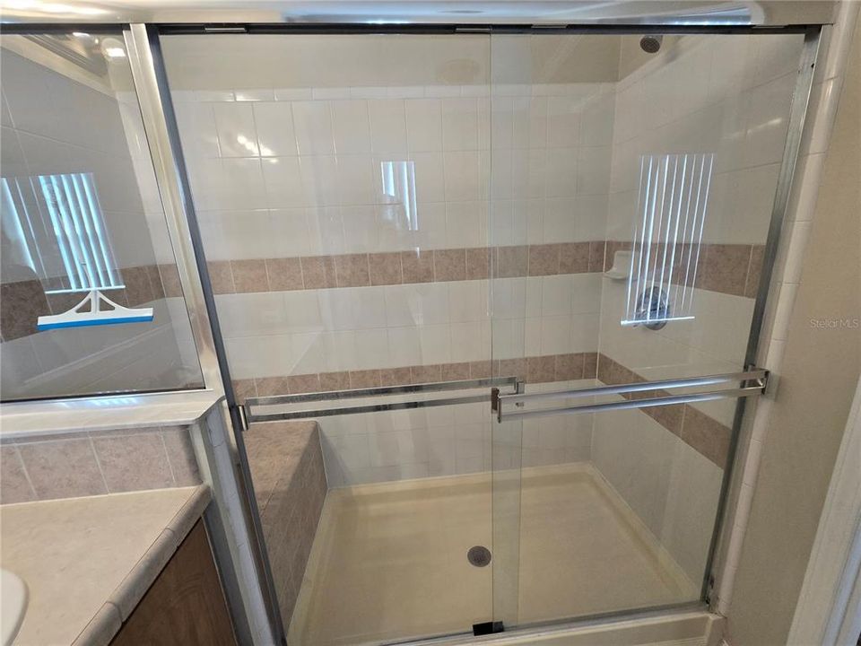 En Venta: $220,000 (3 camas, 2 baños, 1360 Pies cuadrados)