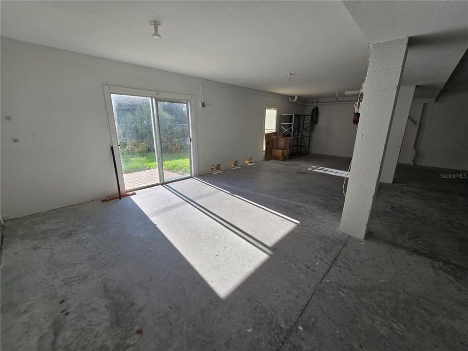 En Venta: $220,000 (3 camas, 2 baños, 1360 Pies cuadrados)