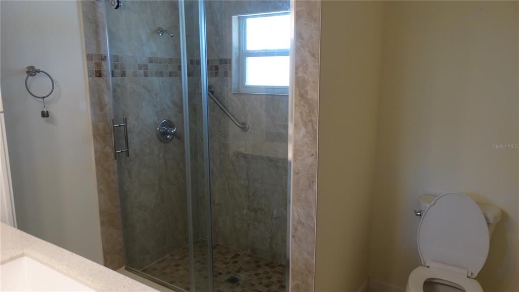 В аренду: $2,600 (3 спален, 2 ванн, 1727 Квадратных фут)