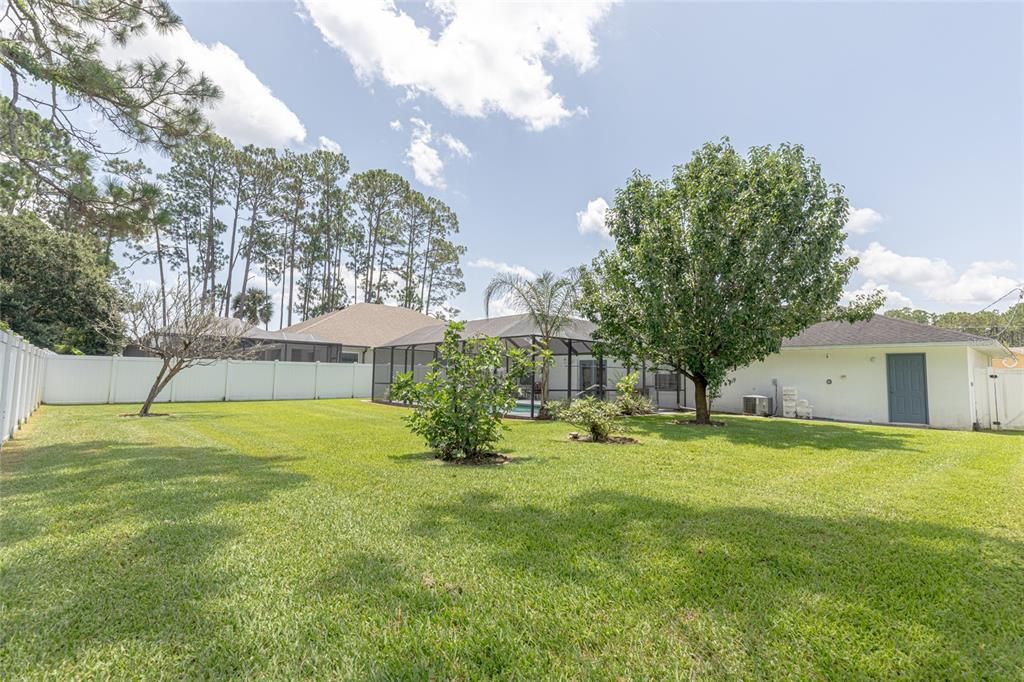 For Sale: $324,000 (3 beds, 2 baths, 1308 Square Feet)