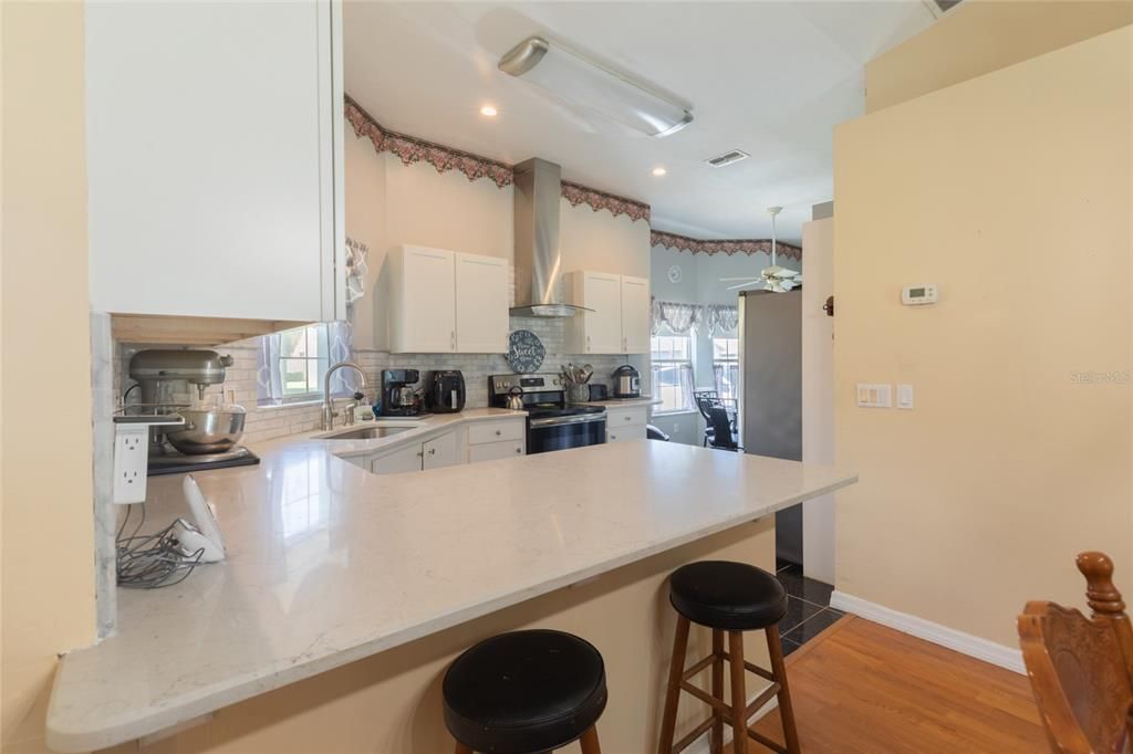 For Sale: $324,000 (3 beds, 2 baths, 1308 Square Feet)