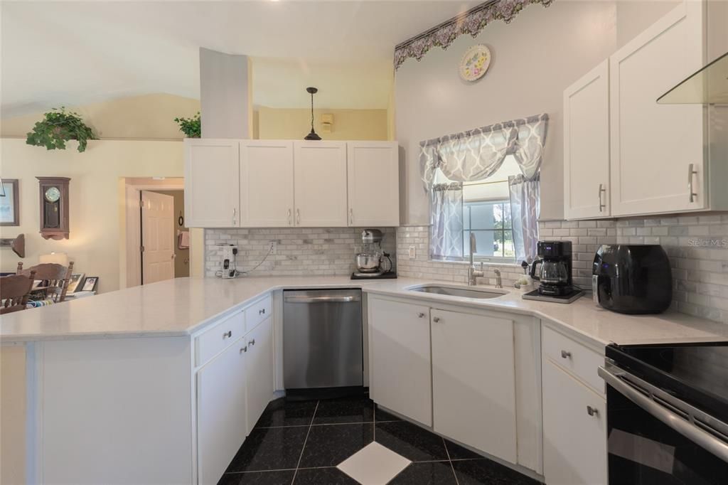 For Sale: $324,000 (3 beds, 2 baths, 1308 Square Feet)