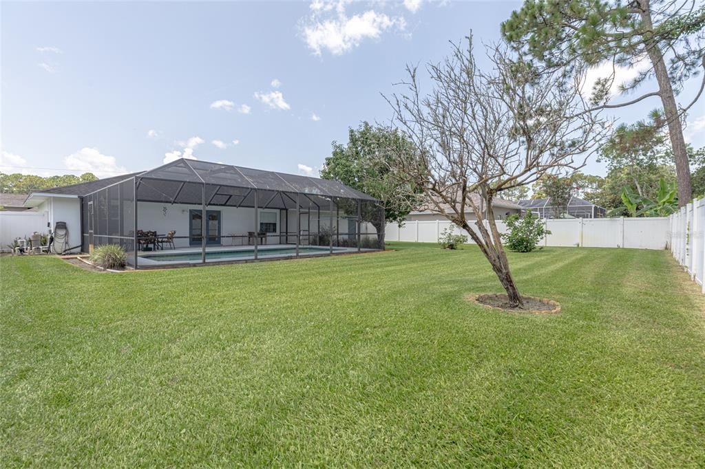For Sale: $324,000 (3 beds, 2 baths, 1308 Square Feet)