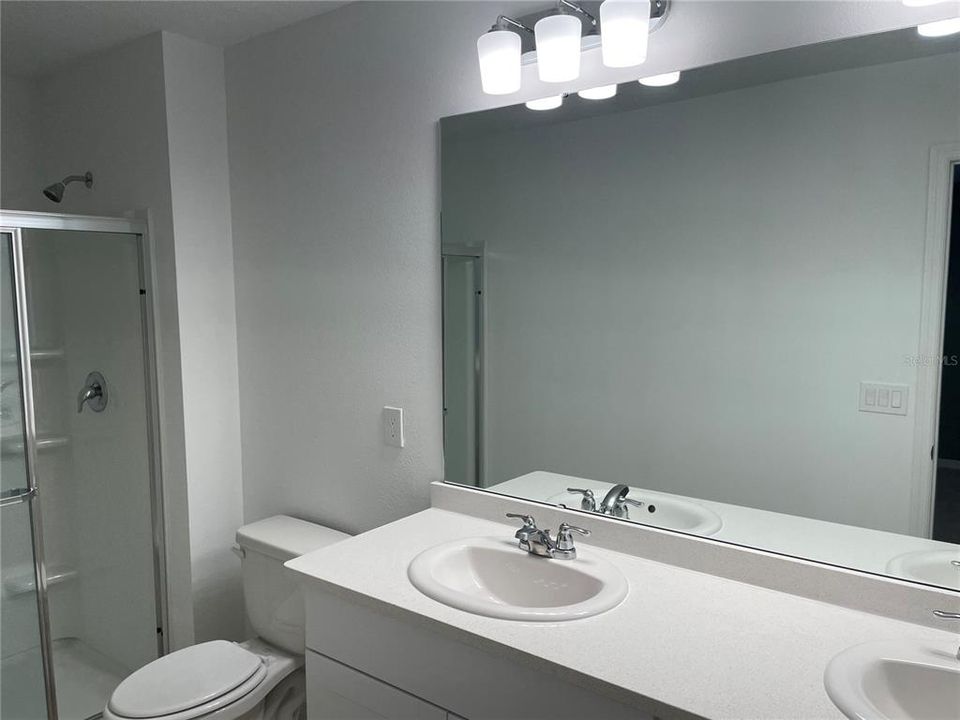 For Rent: $2,100 (3 beds, 2 baths, 1553 Square Feet)