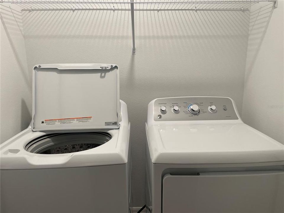 For Rent: $2,100 (3 beds, 2 baths, 1553 Square Feet)
