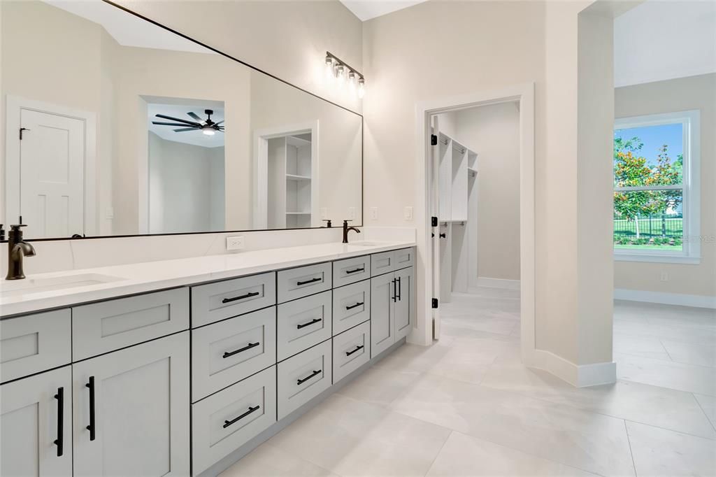 На продажу: $759,900 (4 спален, 3 ванн, 2133 Квадратных фут)