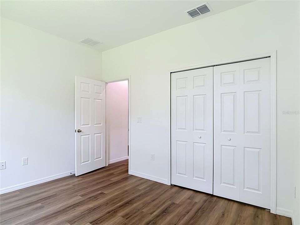 En Renta: $2,490 (4 camas, 3 baños, 2000 Pies cuadrados)
