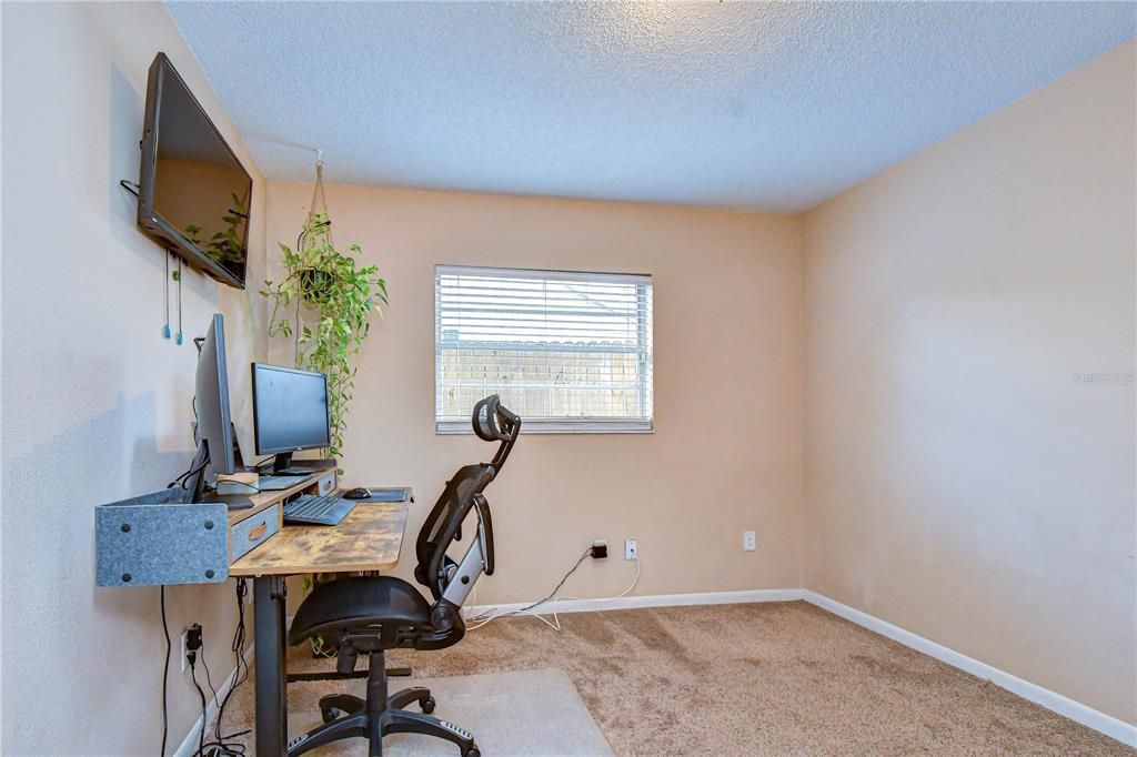 Activo con contrato: $414,900 (3 camas, 2 baños, 1498 Pies cuadrados)