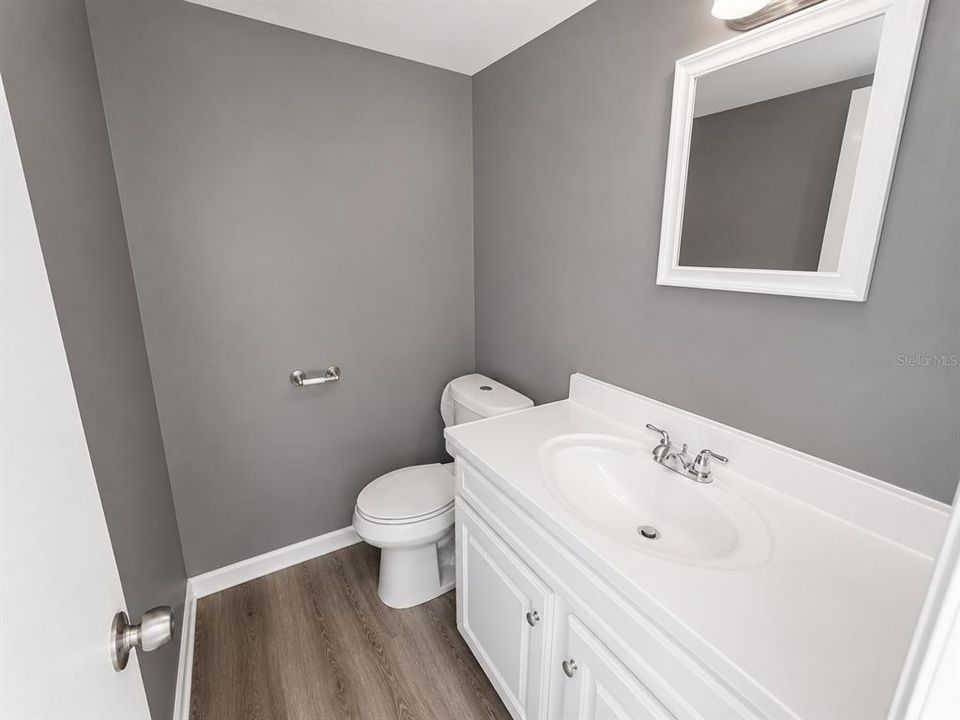 For Rent: $1,200 (2 beds, 1 baths, 992 Square Feet)
