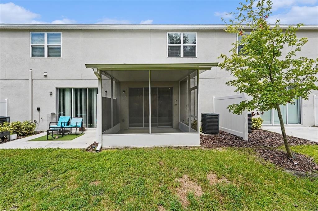 For Sale: $325,000 (3 beds, 2 baths, 1407 Square Feet)