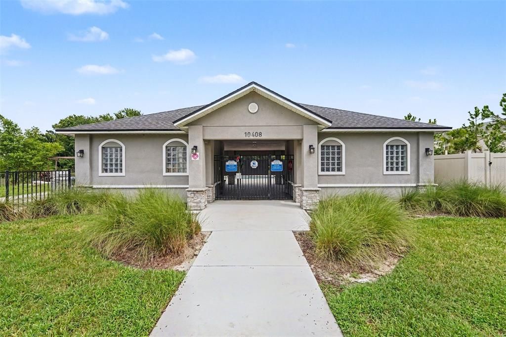 For Sale: $325,000 (3 beds, 2 baths, 1407 Square Feet)