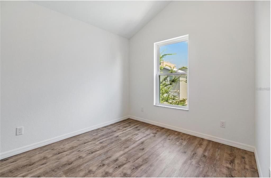 For Rent: $2,500 (3 beds, 2 baths, 1436 Square Feet)