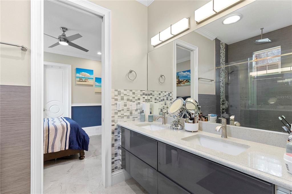 En Venta: $1,499,000 (4 camas, 3 baños, 4314 Pies cuadrados)