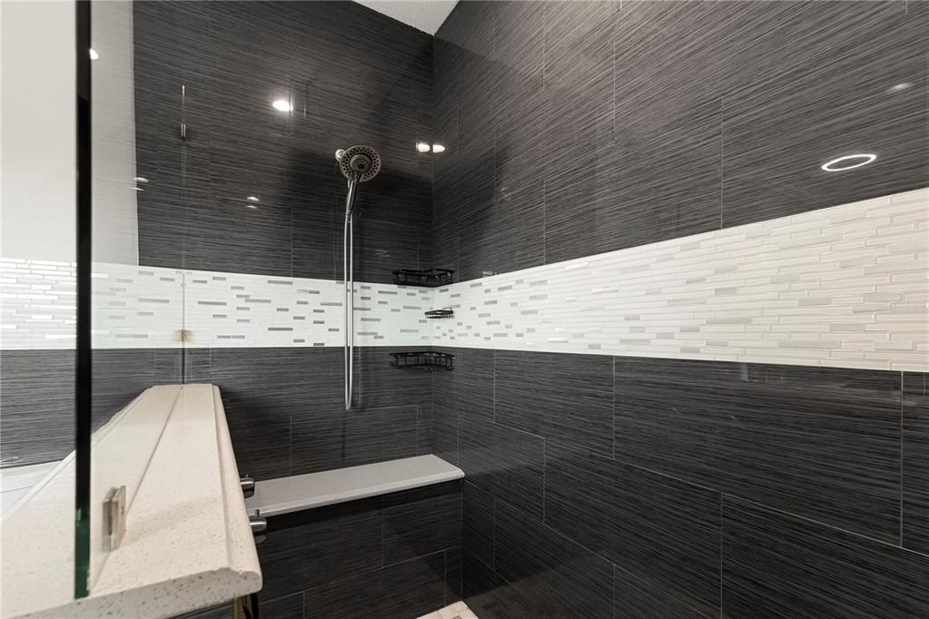 En Venta: $1,499,000 (4 camas, 3 baños, 4314 Pies cuadrados)