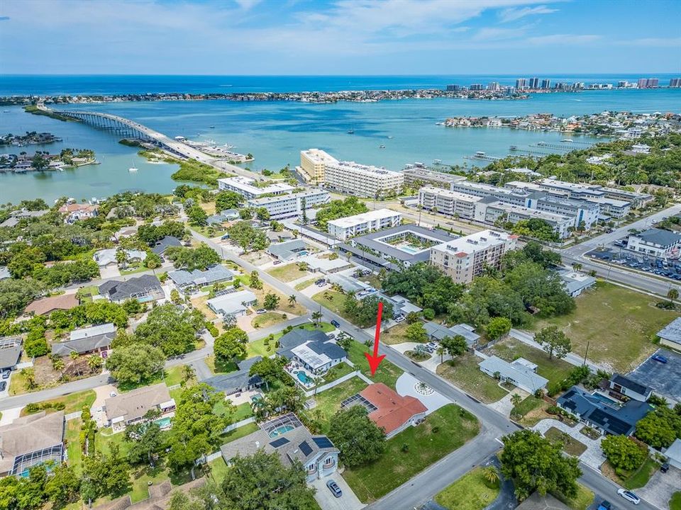 En Venta: $799,900 (4 camas, 3 baños, 1783 Pies cuadrados)