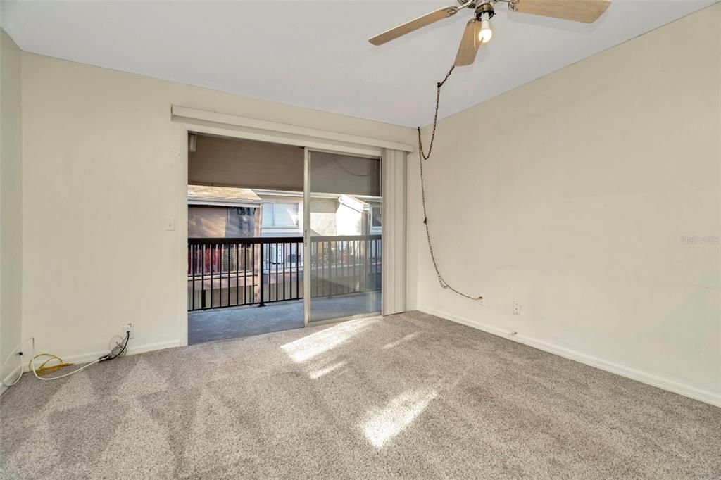 En Venta: $124,900 (2 camas, 2 baños, 1068 Pies cuadrados)