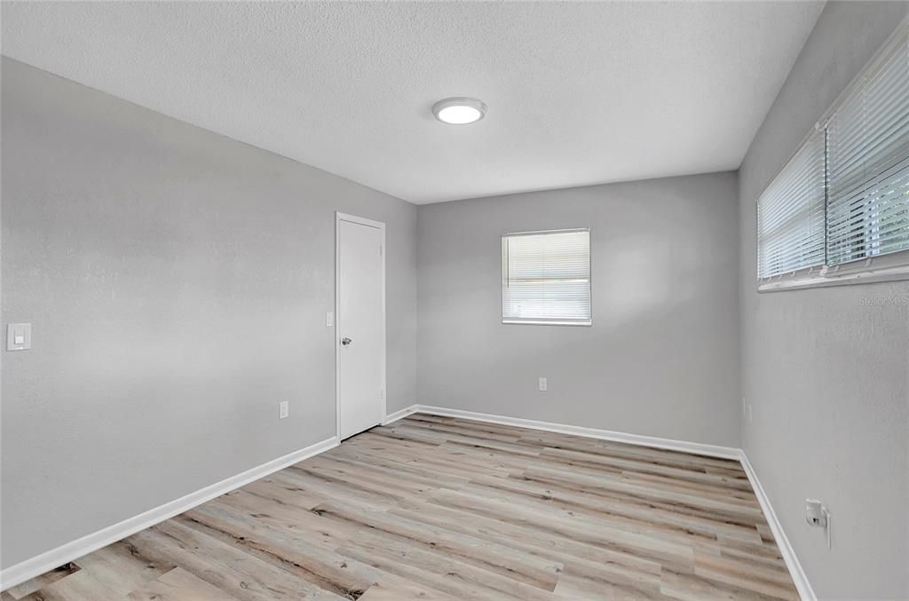 For Sale: $359,900 (4 beds, 2 baths, 1452 Square Feet)