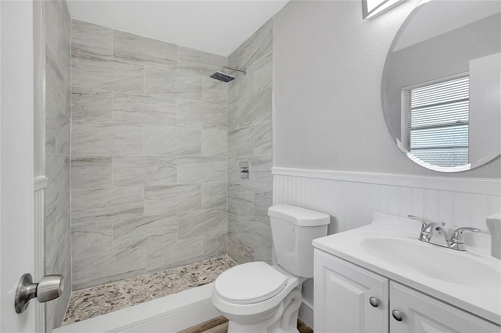 For Sale: $359,900 (4 beds, 2 baths, 1452 Square Feet)