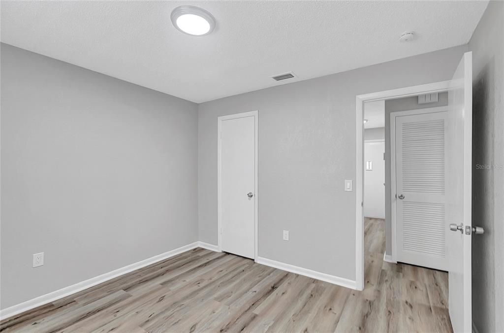 For Sale: $359,900 (4 beds, 2 baths, 1452 Square Feet)