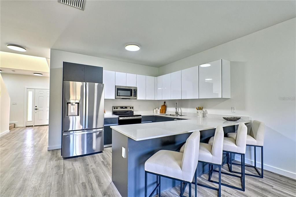 For Sale: $277,520 (3 beds, 2 baths, 1349 Square Feet)