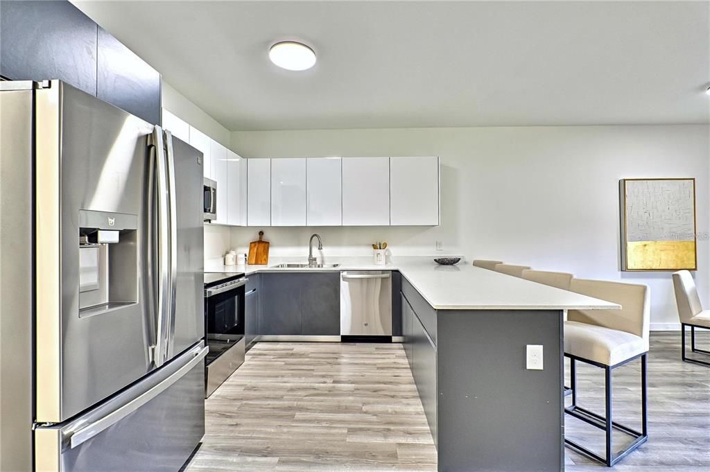For Sale: $277,520 (3 beds, 2 baths, 1349 Square Feet)