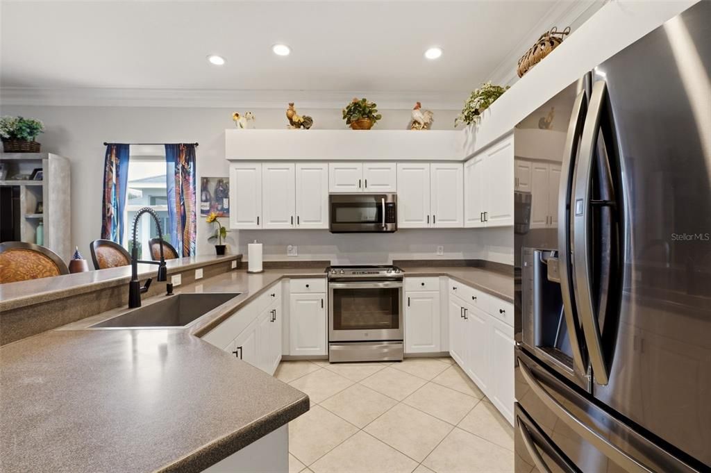 En Venta: $442,500 (3 camas, 2 baños, 2079 Pies cuadrados)