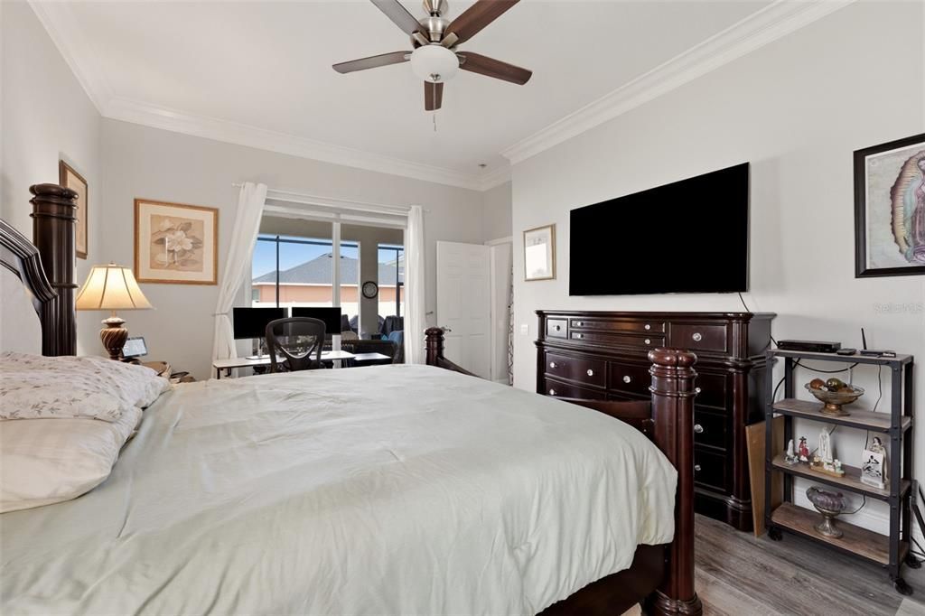 En Venta: $442,500 (3 camas, 2 baños, 2079 Pies cuadrados)
