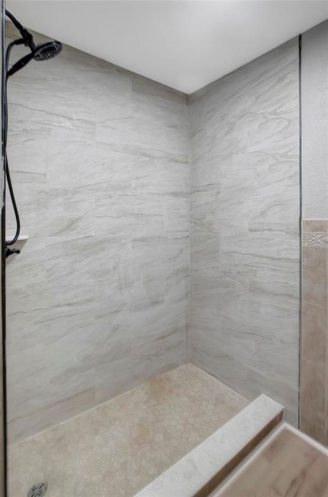 На продажу: $339,900 (3 спален, 2 ванн, 1605 Квадратных фут)