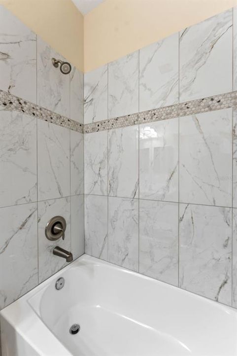 На продажу: $365,000 (3 спален, 2 ванн, 1863 Квадратных фут)