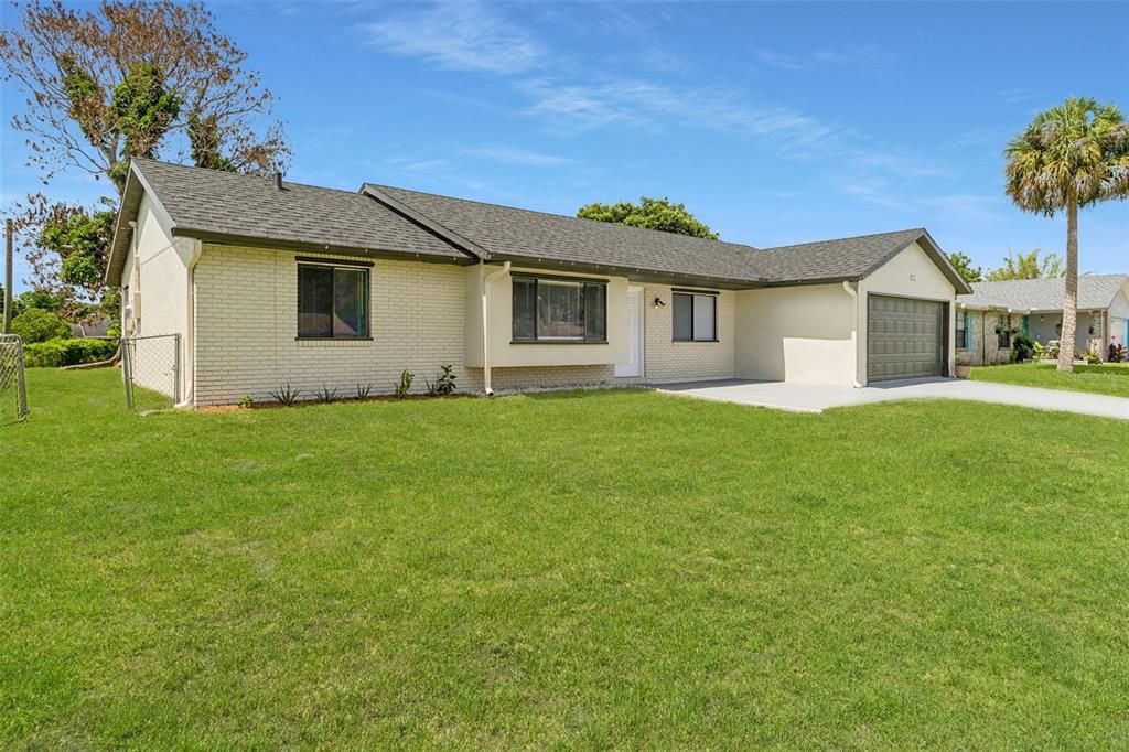 For Sale: $309,900 (3 beds, 2 baths, 1465 Square Feet)