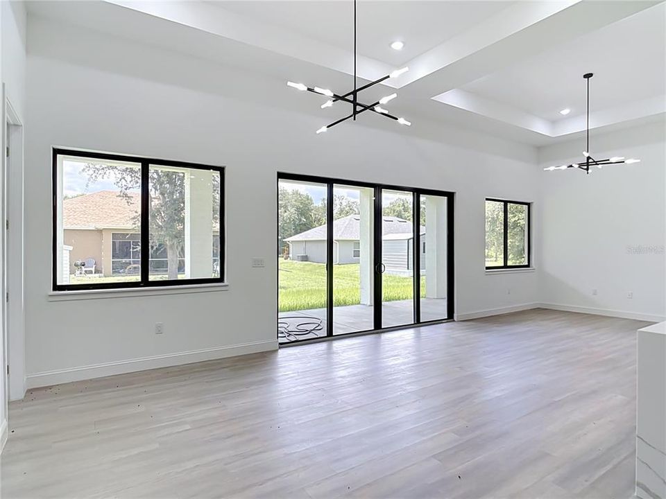 En Renta: $2,690 (4 camas, 3 baños, 2153 Pies cuadrados)