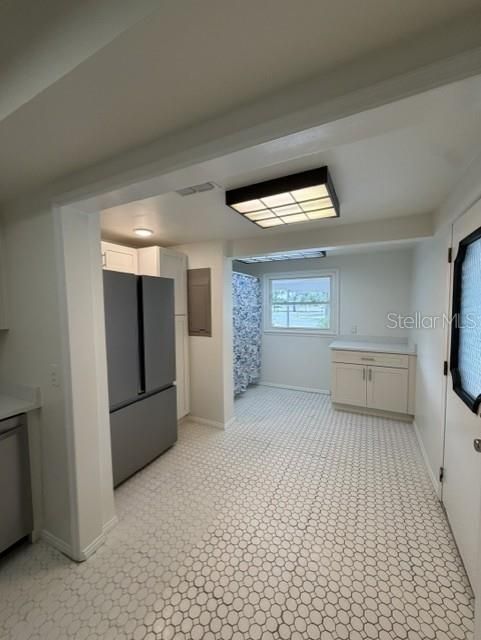 For Sale: $259,950 (3 beds, 1 baths, 998 Square Feet)
