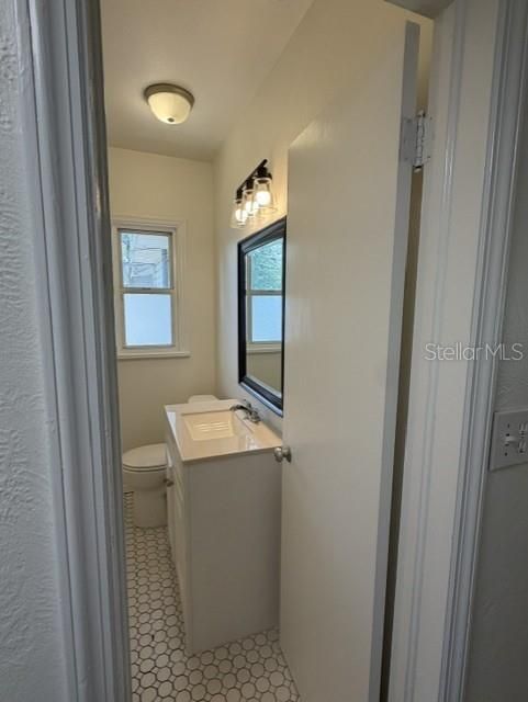 For Sale: $259,950 (3 beds, 1 baths, 998 Square Feet)