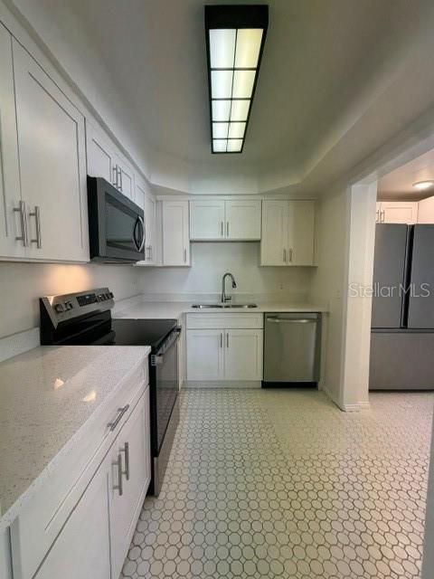 For Sale: $259,950 (3 beds, 1 baths, 998 Square Feet)