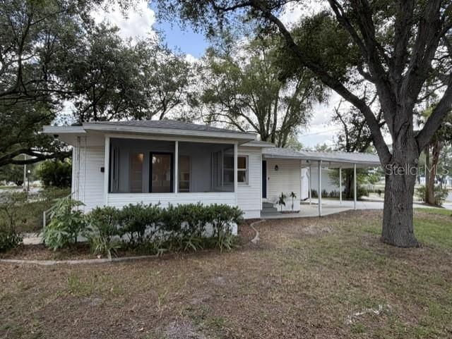For Sale: $259,950 (3 beds, 1 baths, 998 Square Feet)