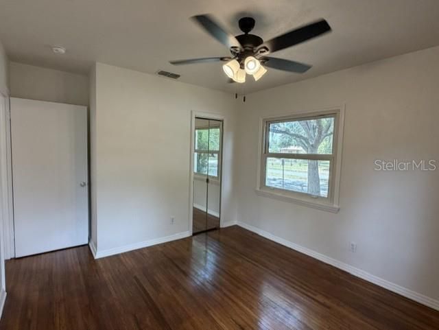 For Sale: $259,950 (3 beds, 1 baths, 998 Square Feet)