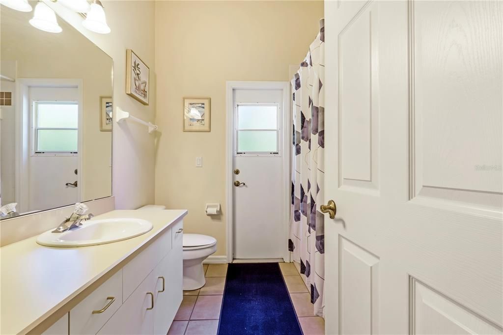 For Sale: $574,900 (3 beds, 2 baths, 2025 Square Feet)