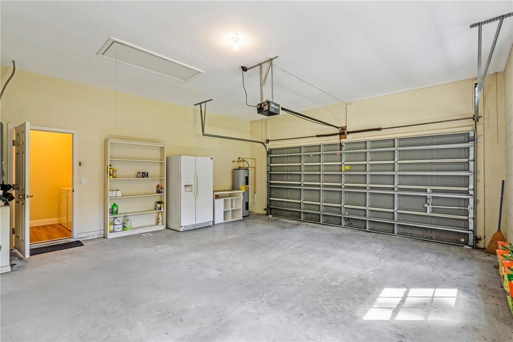 For Sale: $574,900 (3 beds, 2 baths, 2025 Square Feet)